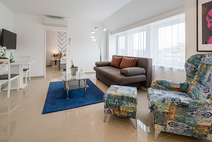 Best Western Plus Celebrity Suites