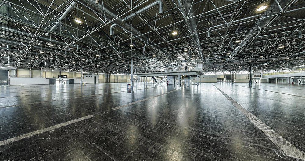 Leere Halle B in VIECON Messe Wien